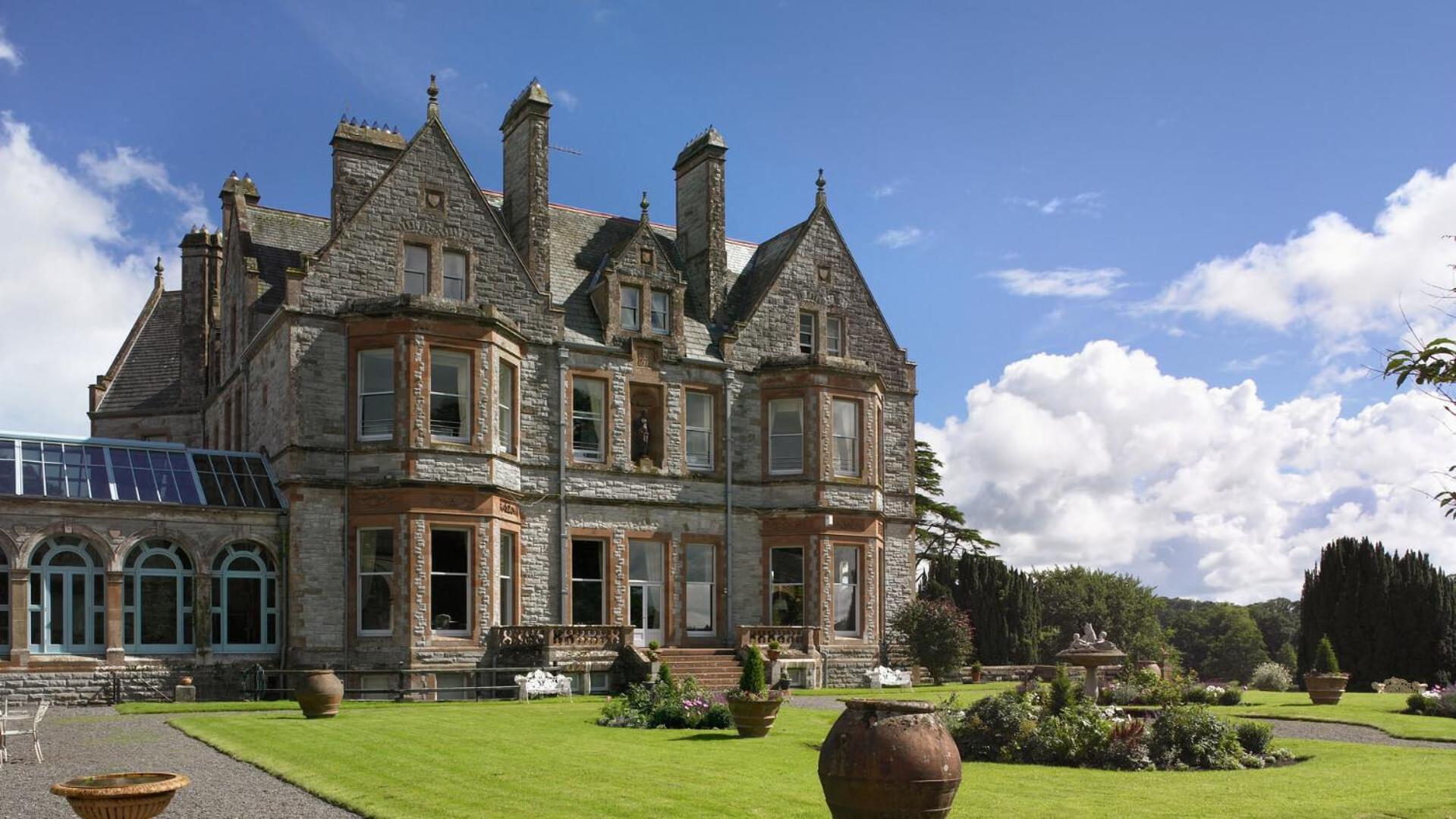 Vila Old Stable Mews Castle Leslie Glaslough Exteriér fotografie